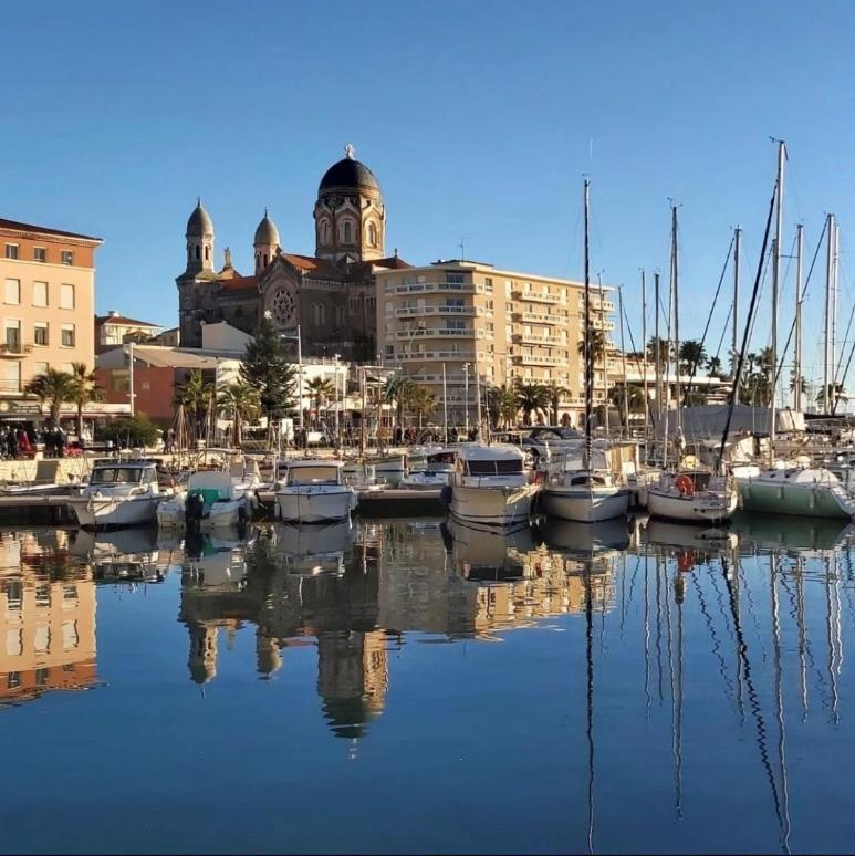 Studio 1 Neuf A 100 M Des Plages Et De La Gare Saint-Raphael (Var) Exterior foto